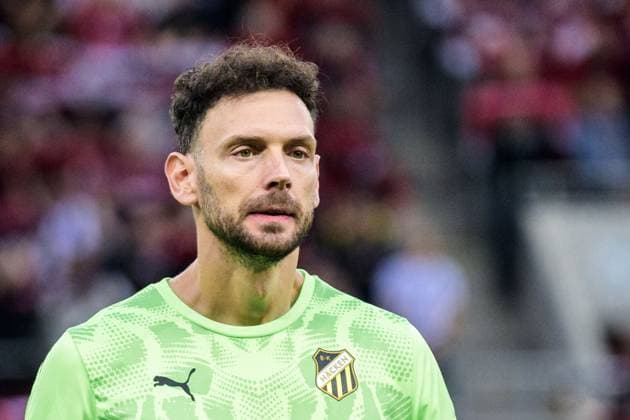 250710 Goalkeeper Etrit Berisha of Häcken ahead of the UEFA Europa League qualifier football match between Spartak Trnava and Häcken on July 10, 2025 in Trnava. Photo: Mathilda Schuler BILDBYRAN kod MA MA0843 fotboll football soccer fotball uefa europa league europa league spartak trnava häcken bbeng Copyright: MATHILDAxSCHULER BB250710MA160