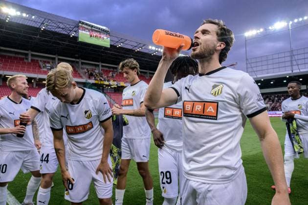 250710 Adam Lundkvist of Häcken ahead of the UEFA Europa League qualifier football match between Spartak Trnava and Häcken on July 10, 2025 in Trnava. Photo: Mathilda Schuler BILDBYRAN kod MA MA0843 fotboll football soccer fotball uefa europa league europa league spartak trnava häcken bbeng Copyright: MATHILDAxSCHULER BB250710MA180