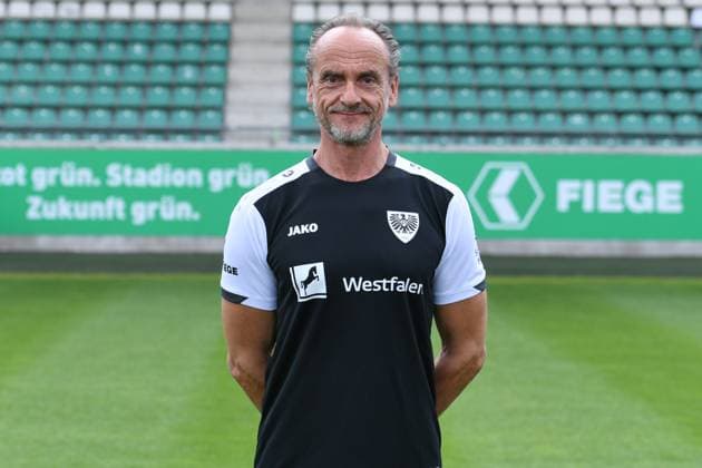 SC Preußen Münster; 2. BL, Porträttermin 2025 2026 Dr. Cornelius Müller-Rensmann ( Mannschaftsarzt Münster ); SC Preußen Münster; 2. BL, Porträttermin 2025 2026