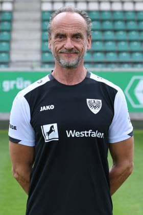 SC Preußen Münster; 2. BL, Porträttermin 2025 2026 Dr. Cornelius Müller-Rensmann ( Mannschaftsarzt Münster ); SC Preußen Münster; 2. BL, Porträttermin 2025 2026