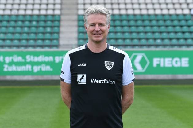 SC Preußen Münster; 2. BL, Porträttermin 2025 2026 Dr. Tim Hartwig ( Mannschaftsarzt Münster ); SC Preußen Münster; 2. BL, Porträttermin 2025 2026