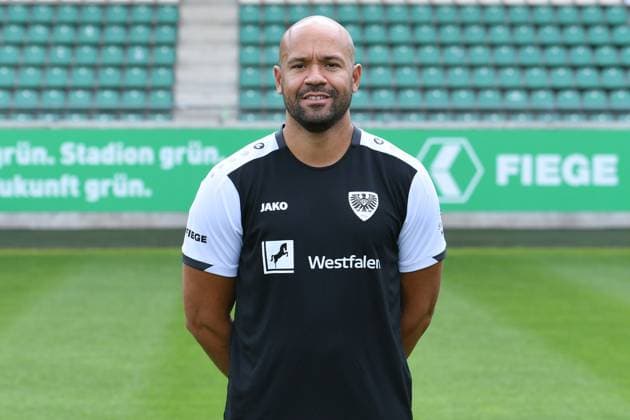 SC Preußen Münster; 2. BL, Porträttermin 2025 2026 Dennis Sarteh ( Physiotherapeut Münster ); SC Preußen Münster; 2. BL, Porträttermin 2025 2026
