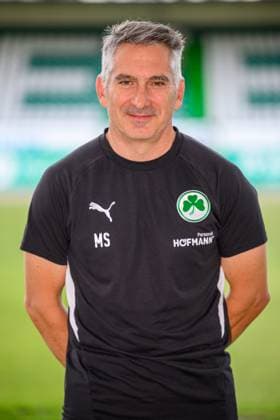 10.07.2025 - SpVgg Greuther Fürth ( Kleeblatt Spielvereinigung ) - 2. BL Fussball Bundesliga - Saison 2025 2026 - Fototermin Porträttermin Vorstellung Präsentation Pressetermin - - Einzelbild Einzelfoto Portrait Porträt Kopfbild - Michael Schleinkofer (Athletik-Trainer SpVgg Greuther Fürth )