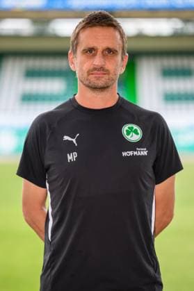 10.07.2025 - SpVgg Greuther Fürth ( Kleeblatt Spielvereinigung ) - 2. BL Fussball Bundesliga - Saison 2025 2026 - Fototermin Porträttermin Vorstellung Präsentation Pressetermin - - Einzelbild Einzelfoto Portrait Porträt Kopfbild - Milorad Pekovic ( Co-Trainer SpVgg Greuther Fürth )