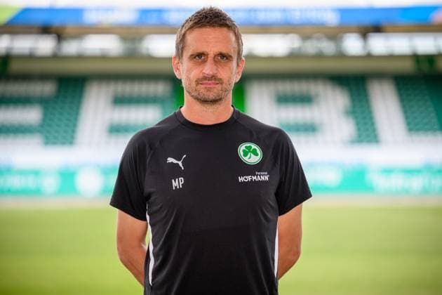 10.07.2025 - SpVgg Greuther Fürth ( Kleeblatt Spielvereinigung ) - 2. BL Fussball Bundesliga - Saison 2025 2026 - Fototermin Porträttermin Vorstellung Präsentation Pressetermin - - Einzelbild Einzelfoto Portrait Porträt Kopfbild - Milorad Pekovic ( Co-Trainer SpVgg Greuther Fürth )