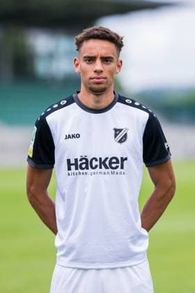 Lennox Afolabi; SV Rödinghausen; Regionalliga West, Porträttermin 2025 2026. Rödinghausen Nordrhein-Westfalen Deutschland Häcker Wiehenstadion