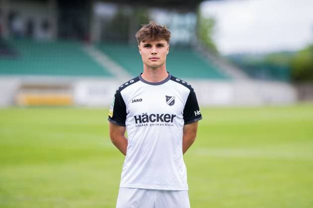 Leonard Köhler; SV Rödinghausen; Regionalliga West, Porträttermin 2025 2026. Rödinghausen Nordrhein-Westfalen Deutschland Häcker Wiehenstadion