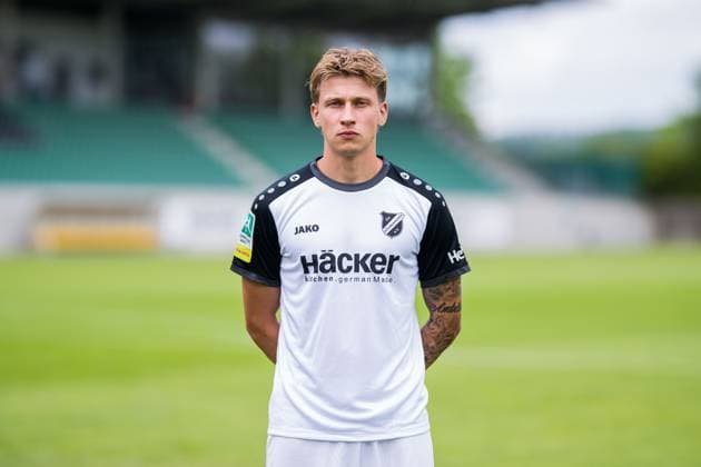Simon Breuer; SV Rödinghausen; Regionalliga West, Porträttermin 2025 2026. Rödinghausen Nordrhein-Westfalen Deutschland Häcker Wiehenstadion