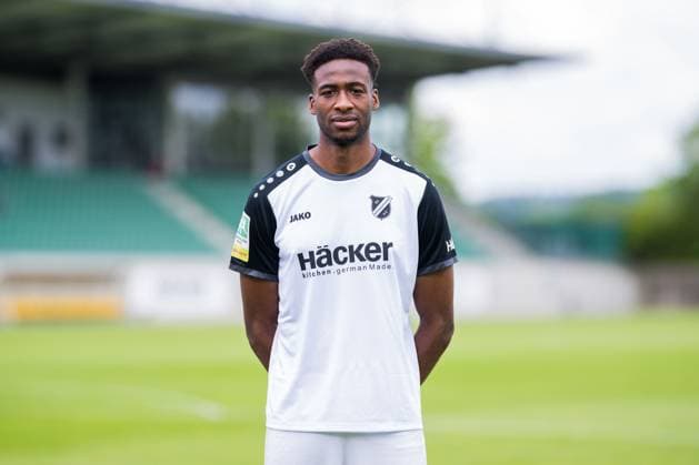 Cottrell Ezekwem; SV Rödinghausen; Regionalliga West, Porträttermin 2025 2026. Rödinghausen Nordrhein-Westfalen Deutschland Häcker Wiehenstadion