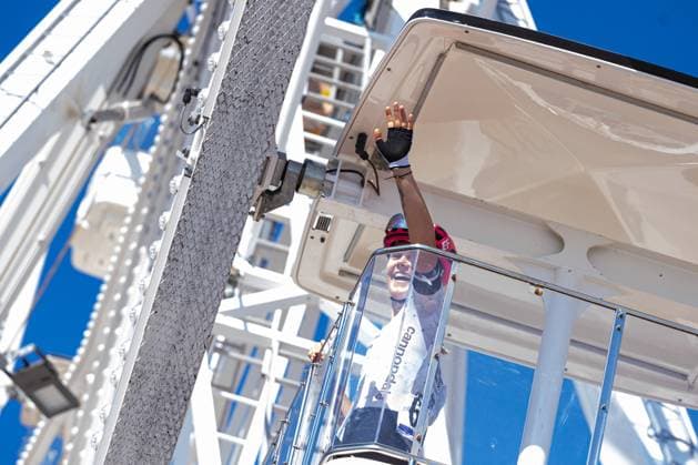 Kim Cadzow on the ferris wheel during Giro d Italia Women - Stage 6 - Bellaria Igea Marina Terre Roveresche, Giro d Italia race in Terre Roveresche, Italy, July 11 2025  Copyright: xTommasoxBerardi IPAxSportx xipa-agency.netx xx IPA_60267938 IPA_Agency_IPA60267938