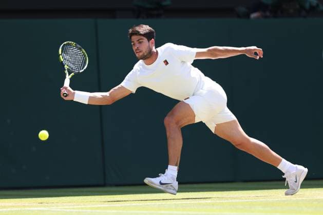 Carlos Alcaraz (ESP), Herren Einzel, Gentlemen s Singles Tennis - Wimbledon 2025 - Grand Slam ITF ATP, Tennis Herren WTA, Tennis Damen - AELTC - London - - Great Britain - 11 July 2025. Copyright: xJuergenxHasenkopfx