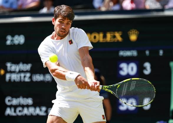 Carlos Alcaraz (ESP, Herren Einzel, Gentlemen s Singles Tennis - Wimbledon 2025 - Grand Slam ITF ATP, Tennis Herren WTA, Tennis Damen - AELTC - London - - Great Britain - 11 July 2025. Carlos Alcaraz (ESP), Herren Einzel, Gentlemen s Singles Tennis - Wimbledon 2025 - Grand Slam ITF ATP WTA - AELTC - London - - Great Britain - 11 July 2025. Copyright: xJuergenxHasenkopfx