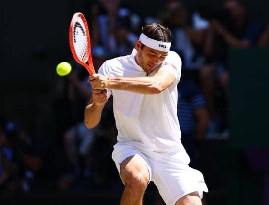 Wimbledon Championships 2025 AELTC, Day Twelve, London, UK - 11 07 2025 Taylor Fritz (USA) in action during his Semi final match against Carlos Alcaraz (ESP) in the 2025 Wimbledon Championships London Wimbledon London GBR, UK NEWSPAPERS OUT Copyright: xMarkxGreenwoodx