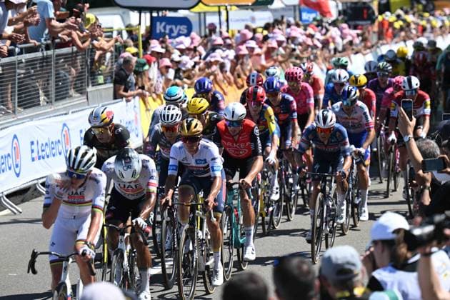 11-07-2025 Tour De France; Tappa 07 Saint-malo - Mur De Bretagne; 2025, Uae Team Emirates - Xrg; 2025, Soudal - Quick Step; Pogacar, Tadej; Evenepoel, Remco; Mur De Bretagne; 