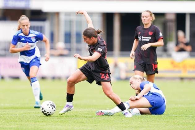 2025-07-11 PEC Zwolle Women v Bayer Leverkusen Women - Pre-season friendly WEZEP, NETHERLANDS - JULY 11: Ruby Grant of Bayer Leverkusen 04 during the Pre-season friendly match between PEC Zwolle Women and Bayer Leverkusen Women at Sportpark Mulderssingel on July 11, 2025 in Wezep, Netherlands. Wezep Sportpark Mulderssingel Netherlands Content not available for redistribution in The Netherlands directly or indirectly through any third parties. Copyright: xAndrexWeeningx