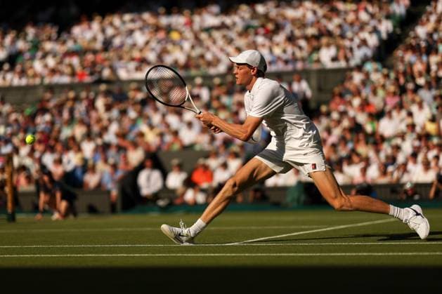 Jannik Sinner during his Semi-Final match Wimbledon Tennis Championships, Day 12, The All England Lawn Tennis and Croquet Club, London, UK - 11 Jul 2025London The All England Lawn Tennis and United Kingdom  Copyright: xEllaxLing Shutterstockx 15392289cr