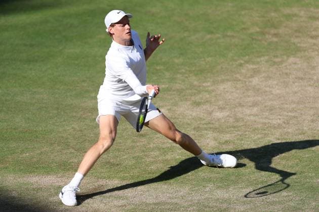 July 11, 2025, London, Celestynow, United Kingdom: JANNIK SINNER of Italy during the match against N. Djokovic of Serbia in the semifinals of Championships 2025 at Wimbledon AELTC in London. London United Kingdom - ZUMAc278 20250711_zsp_c278_019 Copyright: xMarcinxCholewinskix