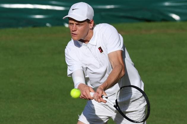 July 11, 2025, London, United Kingdom: JANNIK SINNER of Italy during the match against N. Djokovic of Serbia in the semifinals of Wimbledon. Sinner wins 6:3 6:3 6:4 advancing to he Final. London United Kingdom - ZUMAc278 20250711_zsp_c278_027 Copyright: xMarcinxCholewinskix