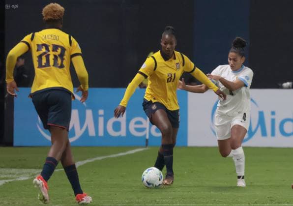 COPA AMERICA FEMENINA 11 de julio del 2025 Encuentro entre Ecuador VS Uruguay por la Copa AmÃ rica Femenina en el estadio Banco Guayaquil. QUITO PICHINCHA ECUADOR Copyright: xHENRYxLAPOx