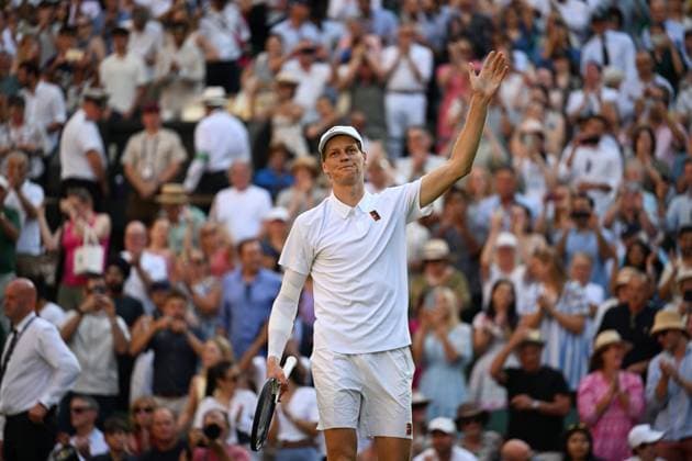 (250712) -- LONDON, July 12, 2025 -- Jannik Sinner celebrates winning the men s singles semifinal match between Jannik Sinner of Italy and Novak Djokovic of Serbia at the Wimbledon Tennis Championships in London, Britain, July 11, 2025. ) (SP)BRITAIN-LONDON-TENNIS-WIMBLEDON-MEN S SINGLES ZhaoxDingzhe 