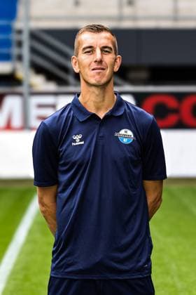 Co-Trainer Uwe Hünemeier, SC Paderborn - 2. Fussball Bundesliga Porträttermin 2. BL 2025 2026 offizieller Fototermin SC Paderborn in der Home Deluxe Arena in Paderborn - Porträt, Portrait, Einzelbild, Deutschland, Fussball, Maenner, GER, 11.07.2025
