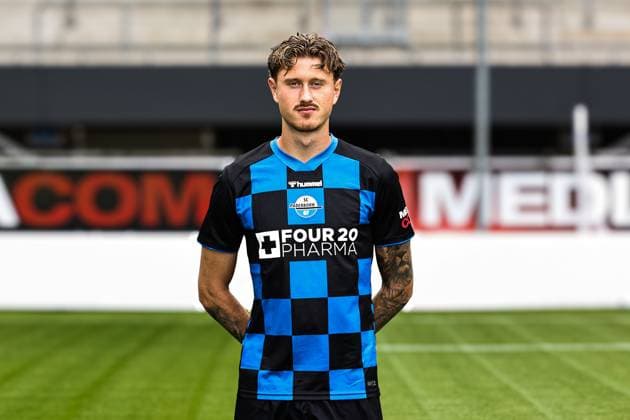 Calvin Brackelmann, SC Paderborn - 2. Fussball Bundesliga Porträttermin 2. BL 2025 2026 offizieller Fototermin SC Paderborn in der Home Deluxe Arena in Paderborn - Porträt, Portrait, Einzelbild, Deutschland, Fussball, Maenner, GER, 11.07.2025