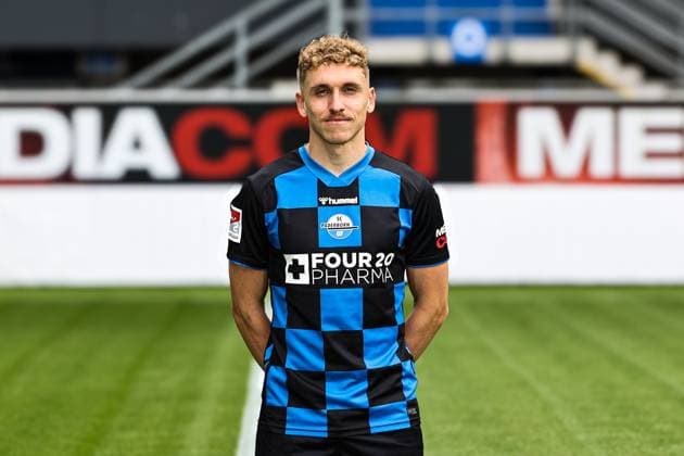 Luca Herrmann, SC Paderborn - 2. Fussball Bundesliga Porträttermin 2. BL 2025 2026 offizieller Fototermin SC Paderborn in der Home Deluxe Arena in Paderborn - Porträt, Portrait, Einzelbild, Deutschland, Fussball, Maenner, GER, 11.07.2025
