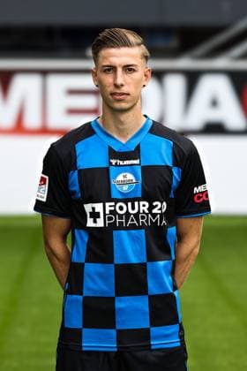 Nick Bätzner, SC Paderborn - 2. Fussball Bundesliga Porträttermin 2. BL 2025 2026 offizieller Fototermin SC Paderborn in der Home Deluxe Arena in Paderborn - Porträt, Portrait, Einzelbild, Deutschland, Fussball, Maenner, GER, 11.07.2025