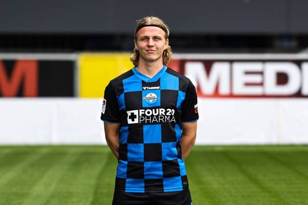 Felix Götze, SC Paderborn - 2. Fussball Bundesliga Porträttermin 2. BL 2025 2026 offizieller Fototermin SC Paderborn in der Home Deluxe Arena in Paderborn - Porträt, Portrait, Einzelbild, Deutschland, Fussball, Maenner, GER, 11.07.2025