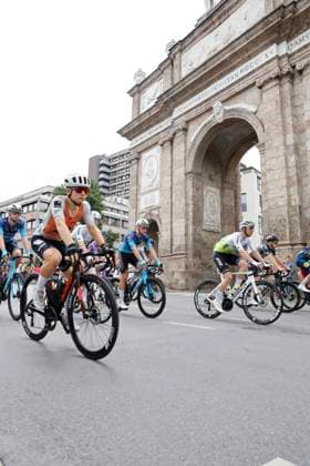CYCLING - Tour of Austria 2025 INNSBRUCK,AUSTRIA,12.JUL.25 - CYCLING - Tour of Austria, stage 3, Innsbruck - Kuehtai. Image shows the peloton.  GEPAxpictures xMichaelxKristen