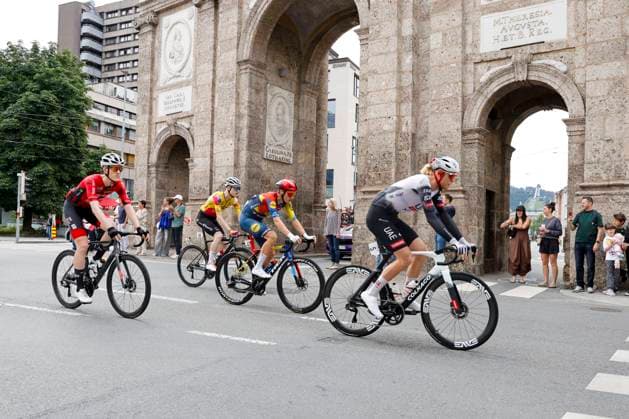 CYCLING - Tour of Austria 2025 INNSBRUCK,AUSTRIA,12.JUL.25 - CYCLING - Tour of Austria, stage 3, Innsbruck - Kuehtai. Image shows the peloton.  GEPAxpictures xMichaelxKristen
