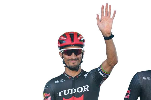 Tour de France 2025 Stage 8 LAVAL ESPACE MAYENNE, FRANCE - JULY 12 : Alaphilippe Julian (FRA) of Tudor Pro Cycling Team on stage before the start of the race during stage 8 of the 112th edition of Tour de France an UCI World Tour 2.UWT cycling road race stage for Men Elite of 174 km with start in Saint-Meen-le-Grand and finish in Laval Espace Mayenne on July 12, 2025 in Laval Espace Mayenne, France, 12 07 2025 ( Motordriver Kenny Verfaillie - Laval Espace Mayenne France  Copyright: xJanxDexMeuleneirx