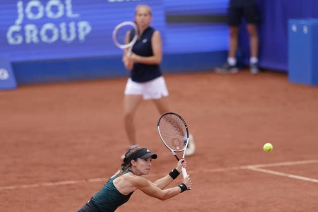 BASTAD, SVERIGE 20250712 Irene Burillo, Spanien, och Berfu Cengiz, Turkiet, under lördagens final i damernas dubbel under tennisturneringen Nordea Open i Bastad. BASTAD SVERIGE x9200x