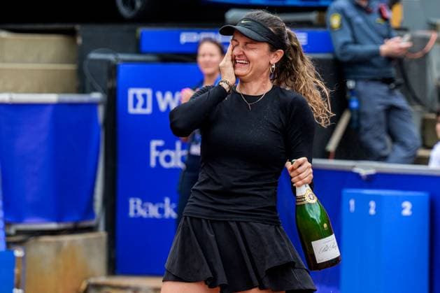 250712 Jesika Maleckova of Czech Republic celebrates after the double final of Nordea Open on July 12, 2025 in Bastad. Photo: Mathilda Schuler BILDBYRAN kod MA MA0844 tennis WTA, Tennis Damen 125 nordea open dubbelfinal dam bbeng jubel Copyright: MATHILDAxSCHULER BB250712MA034