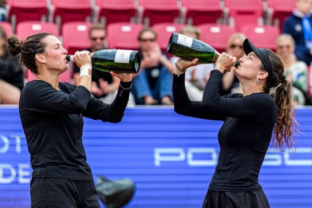 250712 Jesika Maleckova of Czech Republic and Miriam Skoch of Czech Republic celebrates after the double final of Nordea Open on July 12, 2025 in Bastad. Photo: Mathilda Schuler BILDBYRAN kod MA MA0844 tennis WTA, Tennis Damen 125 nordea open dubbelfinal dam bbeng jubel Copyright: MATHILDAxSCHULER BB250712MA035