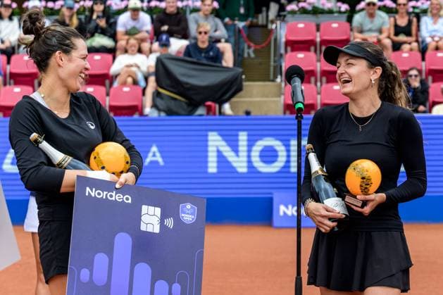 250712 Jesika Maleckova of Czech Republic and Miriam Skoch of Czech Republic celebrates after the double final of Nordea Open on July 12, 2025 in Bastad. Photo: Mathilda Schuler BILDBYRAN kod MA MA0844 tennis WTA, Tennis Damen 125 nordea open dubbelfinal dam bbeng jubel Copyright: MATHILDAxSCHULER BB250712MA037