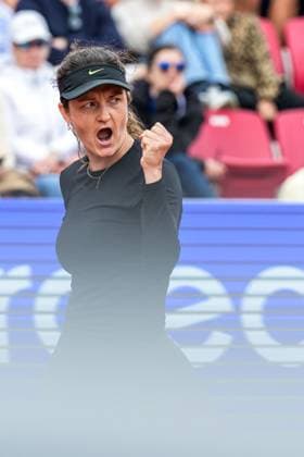 250712 Jesika Maleckova of Czech Republic celebrates after the double final of Nordea Open on July 12, 2025 in Bastad. Photo: Mathilda Schuler BILDBYRAN kod MA MA0844 tennis WTA, Tennis Damen 125 nordea open dubbelfinal dam bbeng jubel Copyright: MATHILDAxSCHULER BB250712MA039