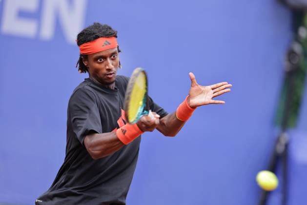 BASTAD, SVERIGE 20250712 Mikael Ymer tränar under lördagens inför herrarnas tennisturneringen Nordea Open i Bastad. BASTAD SVERIGE x9200x