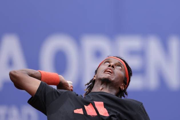 BASTAD, SVERIGE 20250712 Mikael Ymer tränar under lördagens inför herrarnas tennisturneringen Nordea Open i Bastad. BASTAD SVERIGE x9200x