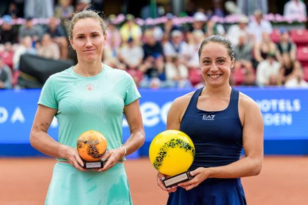 250712 Katarzyna Kawa of Poland and Elisabetta Cocciaretto of Italy after the singel final of Nordea Open on July 12, 2025 in Bastad. Photo: Mathilda Schuler BILDBYRAN kod MA MA0844 tennis WTA, Tennis Damen 125 nordea open singelfinal dam bbeng Copyright: MATHILDAxSCHULER BB250712MA073