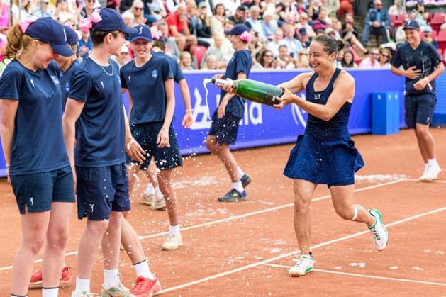 250712 Elisabetta Cocciaretto of Italy celebrates after the singel final of Nordea Open on July 12, 2025 in Bastad. Photo: Mathilda Schuler BILDBYRAN kod MA MA0844 tennis WTA, Tennis Damen 125 nordea open singelfinal dam bbeng jubel Copyright: MATHILDAxSCHULER BB250712MA074