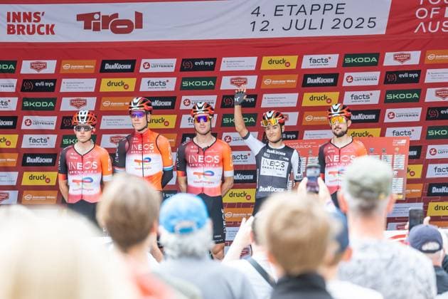 12.07.2025, Kühtai, AUT, Tour of Austria 2025, Etappe 4 von Innsbruck nach Kühtai (117,1 km), im Bild TEAM INEOS GRENADIERS mit Andrew August (USA), Victor Langellotti (MON), Michael Shea Leonard (CAN), Jonathan Castroviejo Nicolas (ESP), Bob Jungels (LUX), Salvatore Puccio (ITA) TEAM INEOS GRENADIERS mit Andrew August (USA), Victor Langellotti (MON), Michael Shea Leonard (CAN), Jonathan Castroviejo Nicolas (ESP), Bob Jungels (LUX), Salvatore Puccio (ITA) before the start of the stage 4 from Innsbruck to Kühtai (117,1 km) of the Tour of Austria. Kühtai, Austria on 2025 07 12. Expa Kühtai