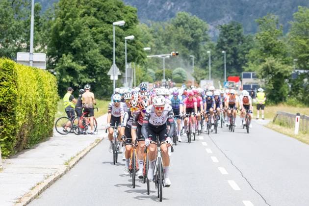 12.07.2025, Kühtai, AUT, Tour of Austria 2025, Etappe 4 von Innsbruck nach Kühtai (117,1 km), im Bild Peloton, Julius Johansen (DEN, UAE TEAM EMIRATES XRG) Peloton, Julius Johansen (DEN, UAE TEAM EMIRATES XRG) during the stage 4 from Innsbruck to Kühtai (117,1 km) of the Tour of Austria. Kühtai, Austria on 2025 07 12. Expa Kühtai