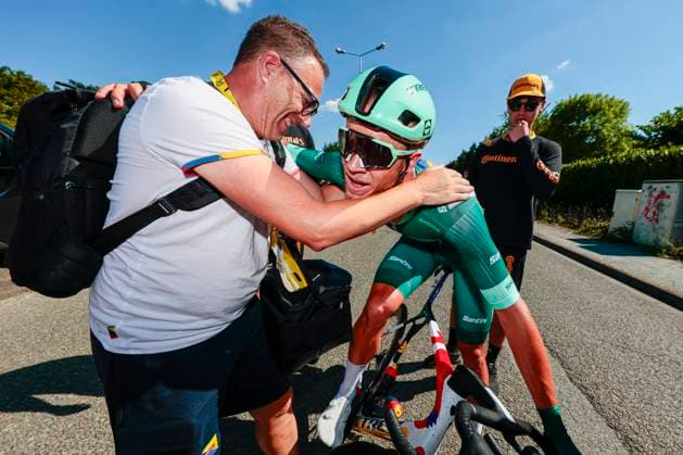 Tour de France 2025 Stage 8 LAVAL ESPACE MAYENNE, FRANCE - JULY 12 : Milan Jonathan (BEL) of Lidl - Trek celebrating his victory during stage 8 of the 112th edition of Tour de France an UCI World Tour 2.UWT cycling road race stage for Men Elite of 174 km with start in Saint-Meen-le-Grand and finish in Laval Espace Mayenne on July 12, 2025 in Laval Espace Mayenne, France, 12 07 2025 ( Motordriver Kenny Verfaillie - Laval Espace Mayenne France  Copyright: xLucaxBettinix