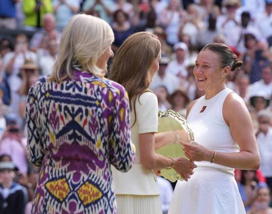 Catherine, Princess of Wales, Patron of The AELTC talks to Amanda Anisimova of United States of America after the Ladies Singles Final on day thirteen of The Championships Wimbledon 2025 at All England Lawn Tennis and Croquet Club on July 12, 2025 in London, England.  Copyright: xHiroshixSatox