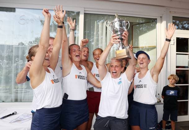 12.07.25 TEC Waldau - TK BW Aachen Deutschland, Stuttgart, 12.07.2025, Tennis, Damen Bundesliga, TEC Waldau - TK BW Aachen: Jubel TK BW Aachen Sieg Gewinn Deutsche Meisterschaft.