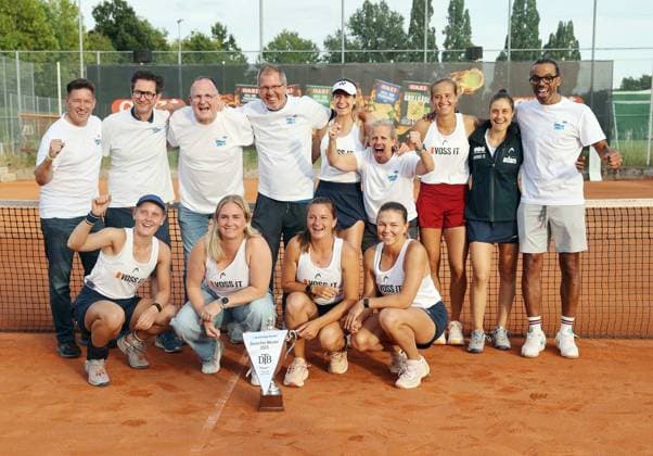 12.07.25 TEC Waldau - TK BW Aachen Deutschland, Stuttgart, 12.07.2025, Tennis, Damen Bundesliga, TEC Waldau - TK BW Aachen: Jubel TK BW Aachen Sieg Gewinn Deutsche Meisterschaft.