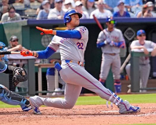July 12, 2025: New York Mets designated hitter Juan Soto (22) hits a 2 run homer in the 4th inning against the Royals at Kauffman Stadium Kansas City, Missouri. CSM. Kansas City United States - ZUMAc04_ 20250712_zma_c04_125 Copyright: xJonxRobichaudx