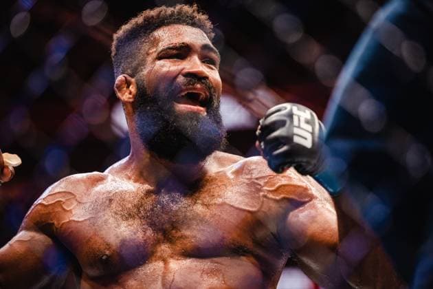 July 13, 2025, Nashville, Tn, United State: Max Griffin fights Chris Curtis in a Welterweight bout during the UFC Nashville: Lewis vs Teixeira at Bridgestone Arena on July 13, 2025 in Nashville, TN, United State. ( PxImages) Nashville United State - ZUMAp175 20250713_zsa_p175_083 Copyright: xDannyxPerezx