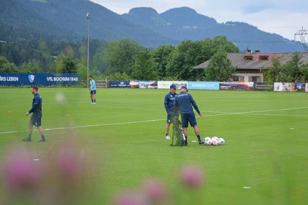 13.07.2025, Fussball, Saison 2025 2026, 2. Bundesliga, Vorbereitung, Sommertrainingslager des VfL Bochum in Scheffau am Wilden Kaiser, Tag 2, Trainer Dieter Hecking (VfL Bochum 1848), Co-Trainer Murat Ural (VfL Bochum 1848) xRHR-FOTO YYx